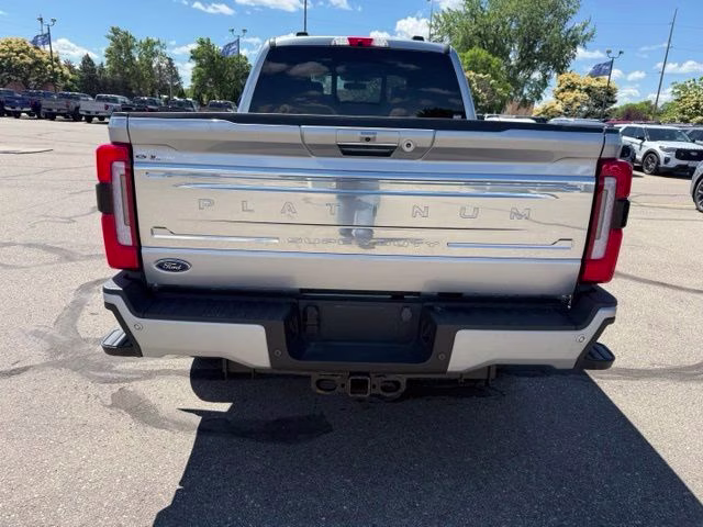 2023 Iconic Silver Metallic Ford Super Duty F-350 SRW Platinum 4X4 Truck