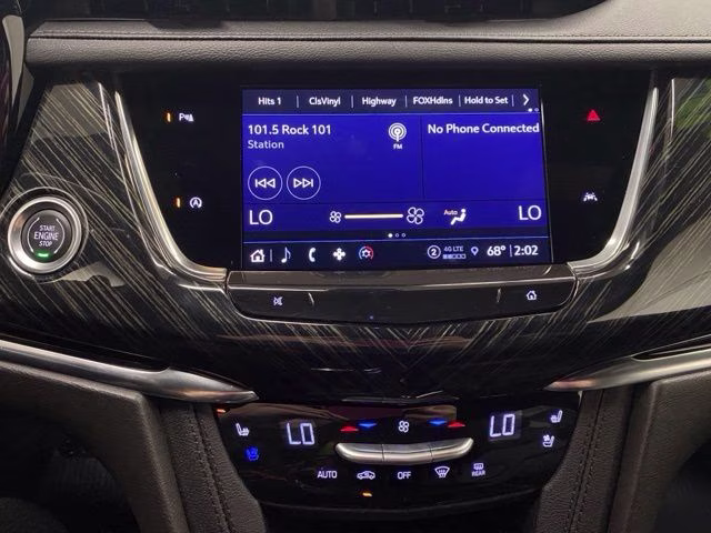 2022 Crystal White Tricoat Cadillac XT6 Premium Luxury AWD SUV