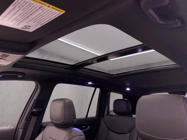 2022 Crystal White Tricoat Cadillac XT6 Premium Luxury AWD SUV