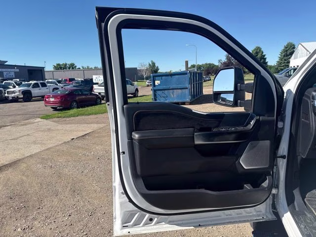 2023 Star White Metallic Tri-Coat Ford Super Duty F-350 SRW 4X4 Truck