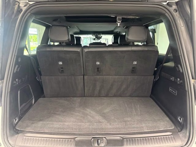 2022 Bright White Clearcoat Jeep Wagoneer Series III 4X4 SUV