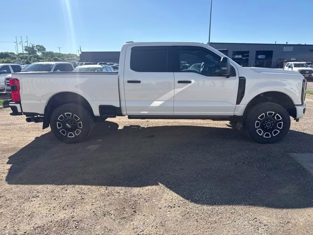 2023 Star White Metallic Tri-Coat Ford Super Duty F-350 SRW 4X4 Truck
