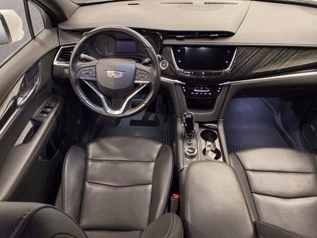 2022 Crystal White Tricoat Cadillac XT6 Premium Luxury AWD SUV