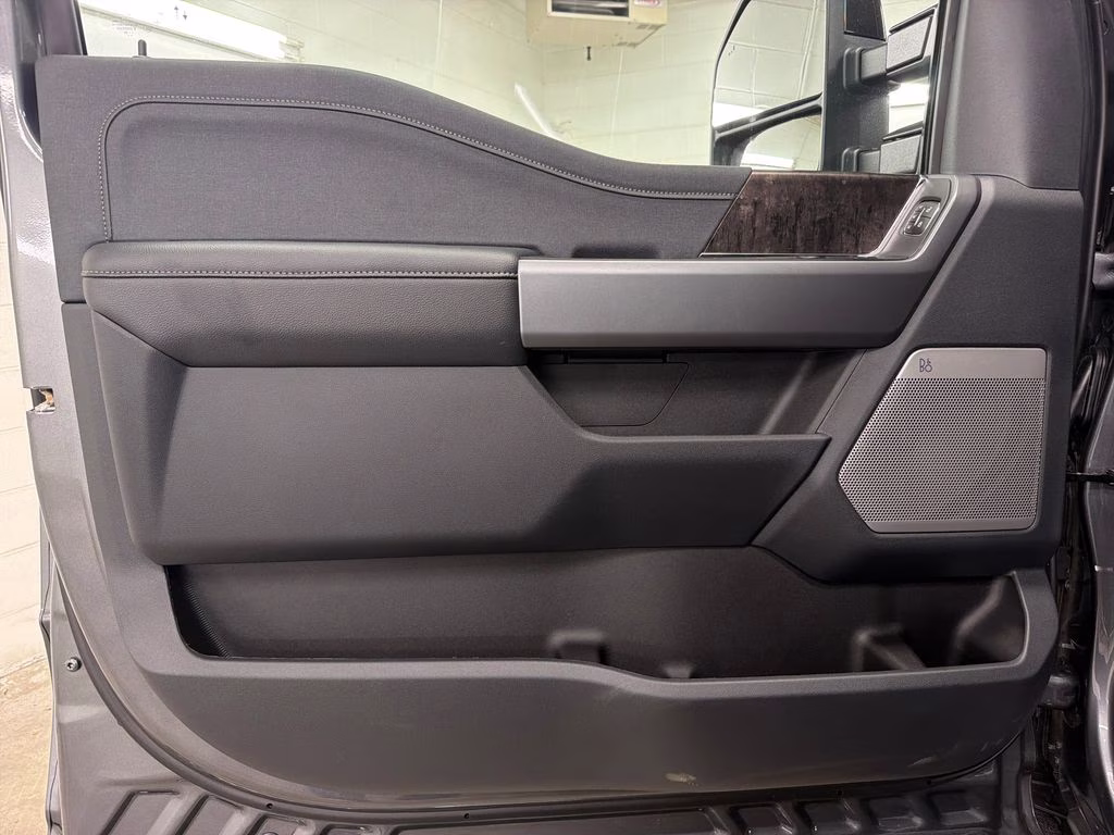 2026 CARBONIZED GRAY Ford Super Duty F-250 SRW Lariat Tremor 4X4 Truck