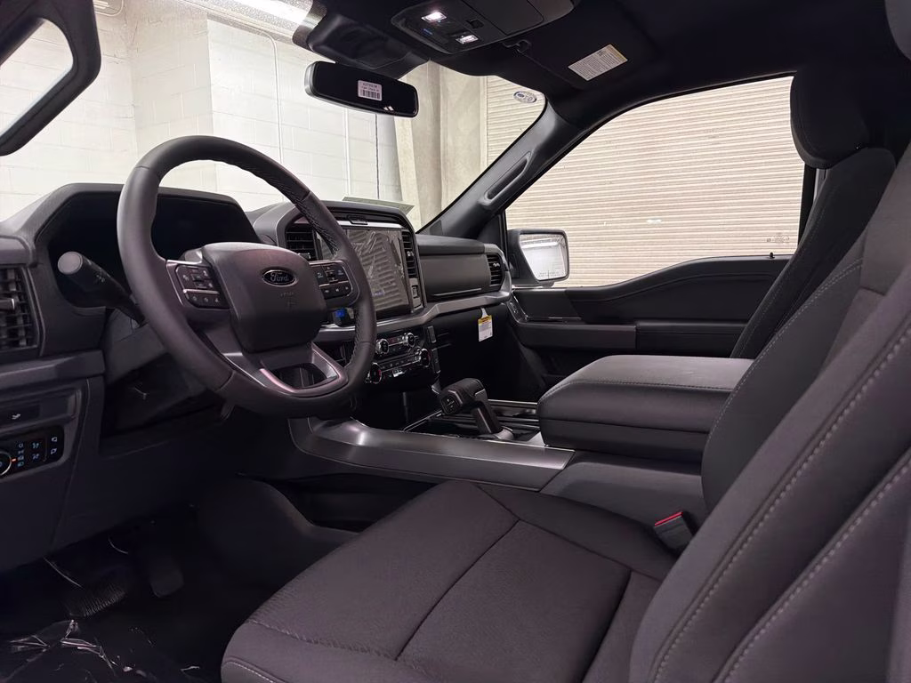2026 OXFORD WHITE Ford F-150 XLT RWD Truck