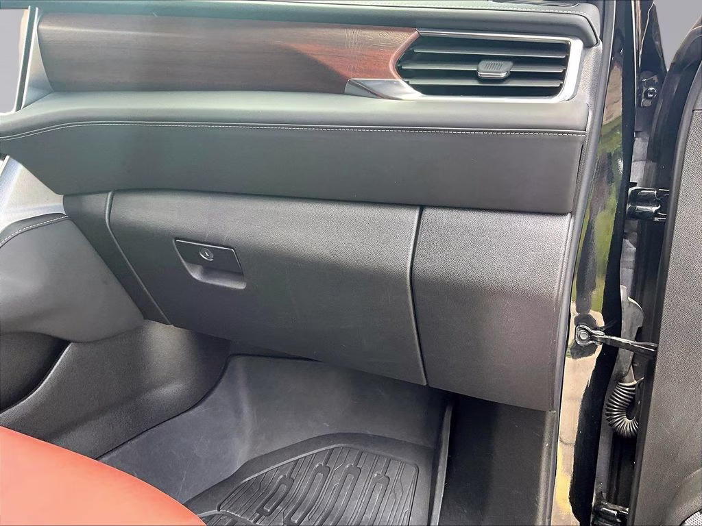 2023 Onyx Black GMC Yukon Denali Ultimate 4X4 SUV