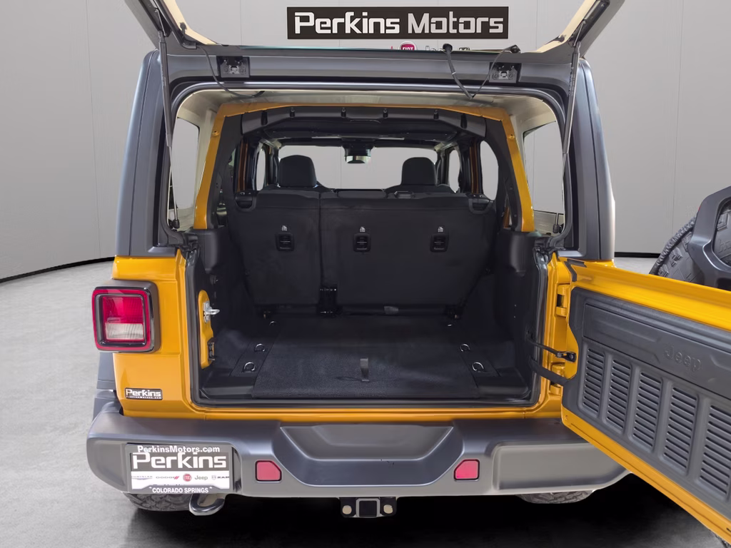 2026 Goldilocks Jeep Wrangler Willys 4X4 SUV