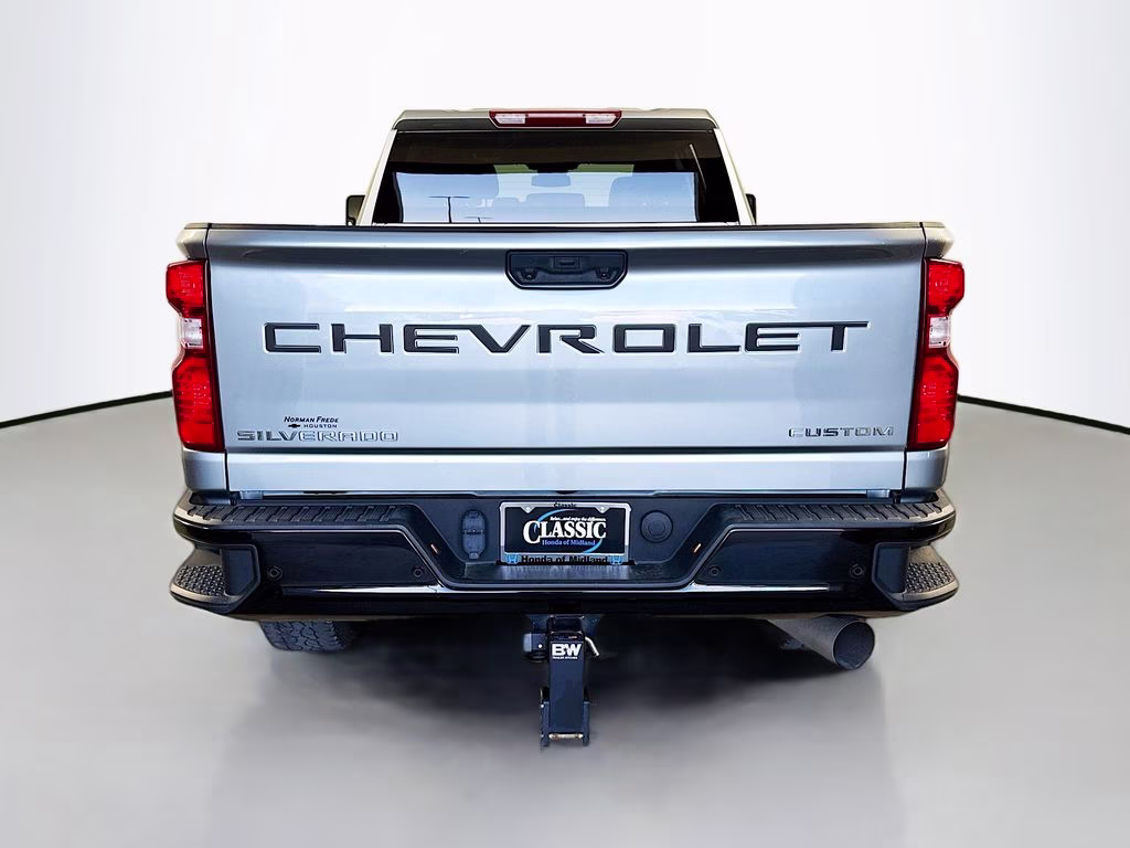 2024 Sterling Gray Metallic Chevrolet Silverado 2500HD Custom 4X4 Truck