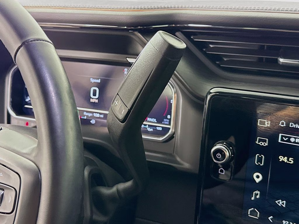 2024 Summit White GMC Sierra 2500HD AT4 4X4 Truck