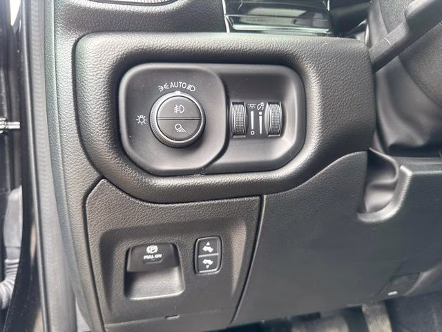 2025 Diamond Black Crystal Pearlcoat Ram 1500 Rebel 4X4 Truck