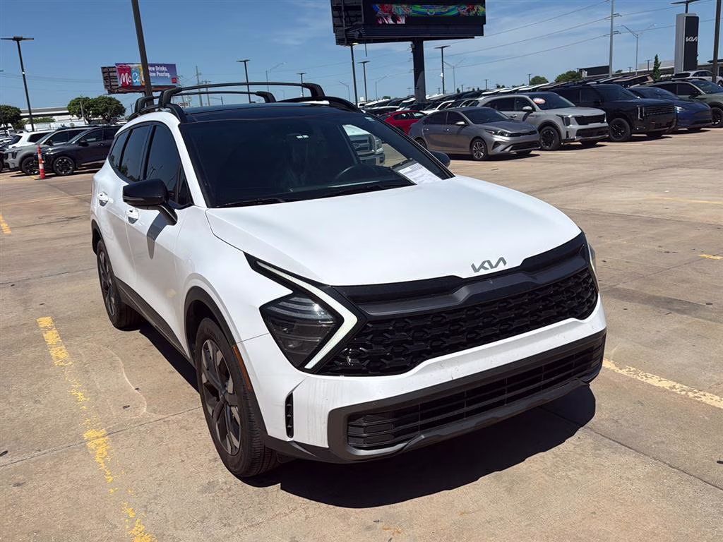 2024 Glacial White Pearl Kia Sportage X-Line AWD SUV