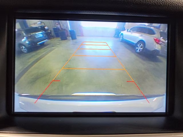 2015 White Diamond Clearcoat GMC Yukon XL Denali 4X4 SUV