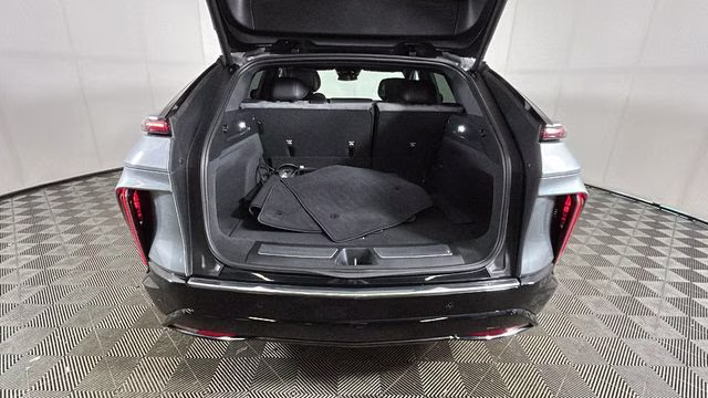 2024 Argent Silver Metallic Cadillac LYRIQ Tech RWD SUV