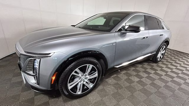 2024 Argent Silver Metallic Cadillac LYRIQ Tech RWD SUV