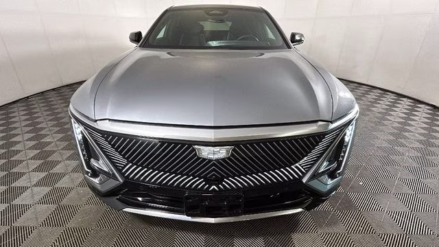 2024 Argent Silver Metallic Cadillac LYRIQ Tech RWD SUV