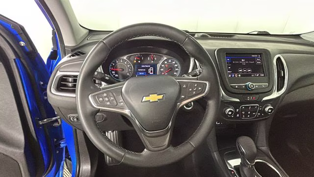 2024 Riptide Blue Metallic Chevrolet Equinox LT FWD SUV