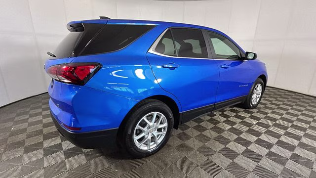 2024 Riptide Blue Metallic Chevrolet Equinox LT FWD SUV