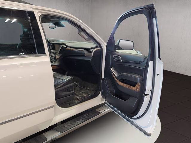 2015 White Diamond Clearcoat GMC Yukon XL Denali 4X4 SUV