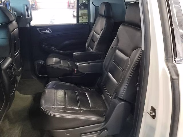 2015 White Diamond Clearcoat GMC Yukon XL Denali 4X4 SUV