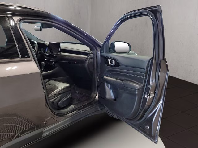 2022 Granite Crystal Metallic Clearcoat Jeep Compass Latitude 4X4 SUV