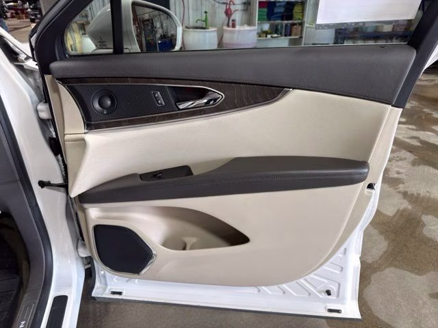 2019 White Lincoln Nautilus Reserve AWD SUV