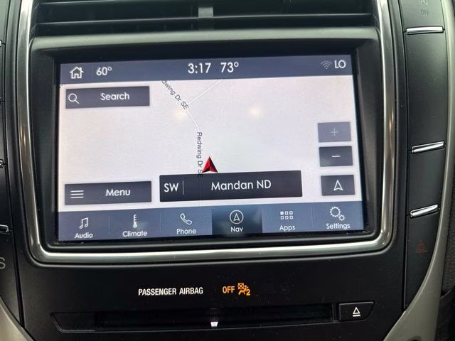 2019 White Lincoln Nautilus Reserve AWD SUV