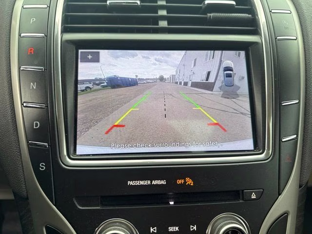 2019 White Lincoln Nautilus Reserve AWD SUV