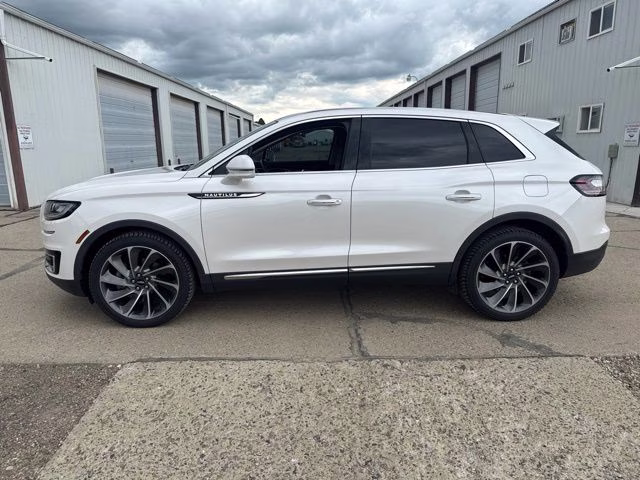 2019 White Lincoln Nautilus Reserve AWD SUV