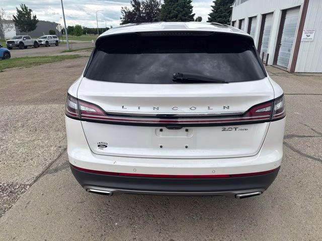 2019 White Lincoln Nautilus Reserve AWD SUV
