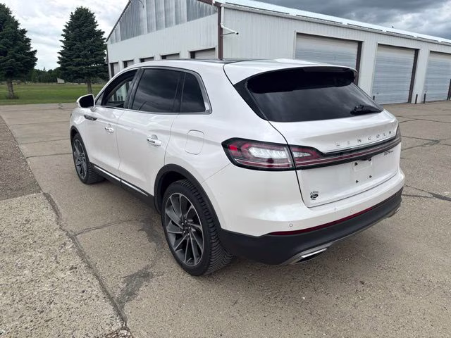 2019 White Lincoln Nautilus Reserve AWD SUV