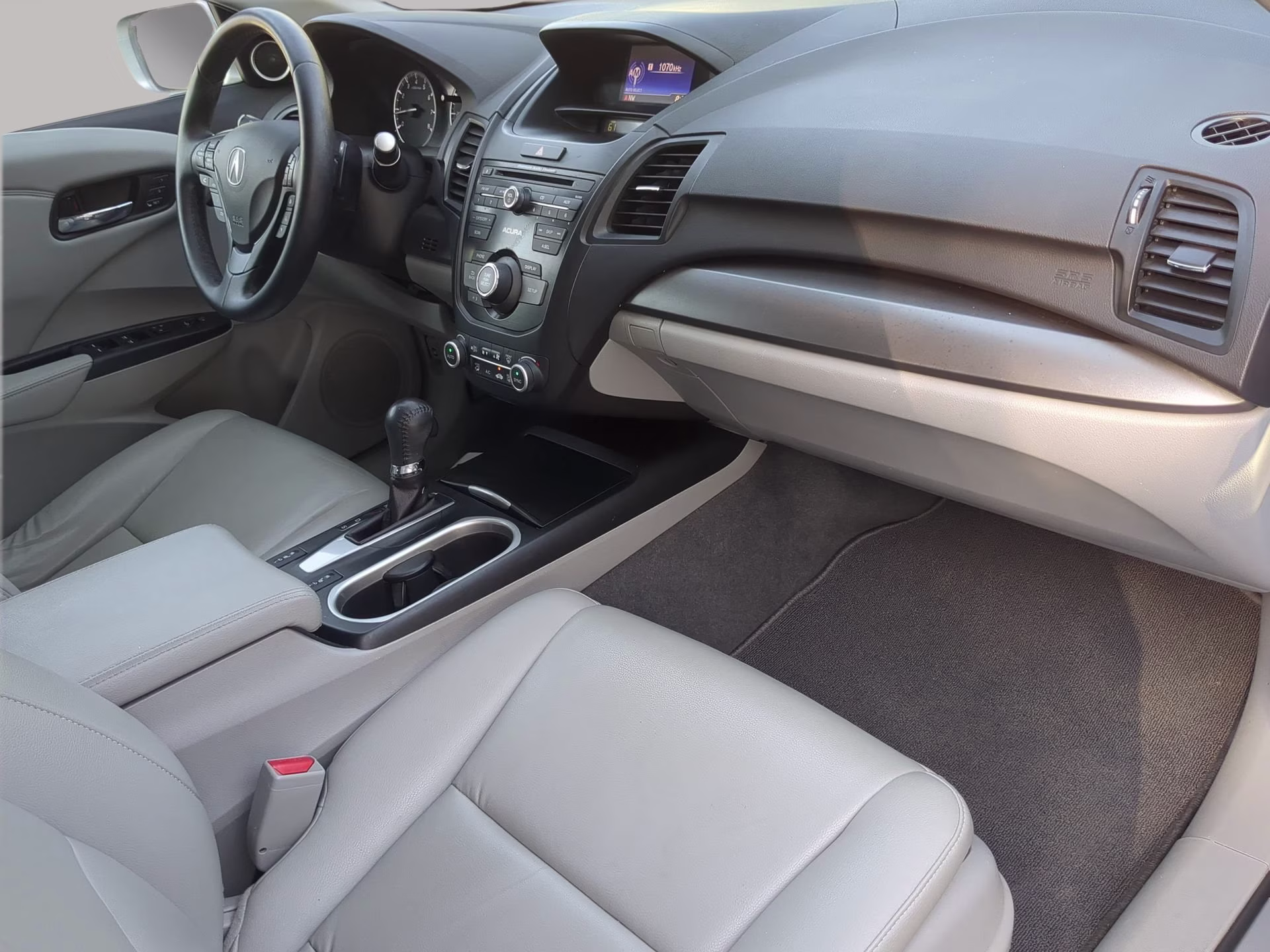 2017 Lunar Silver Metallic Acura RDX FWD SUV