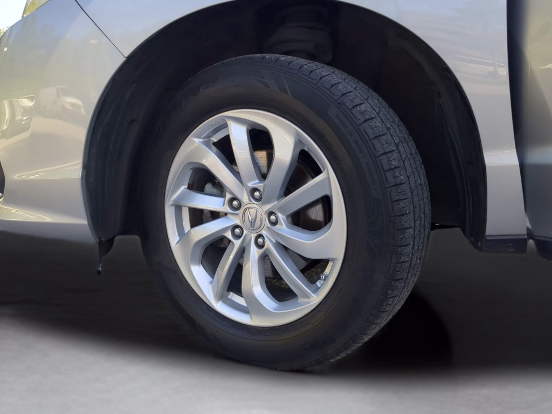2017 Lunar Silver Metallic Acura RDX FWD SUV