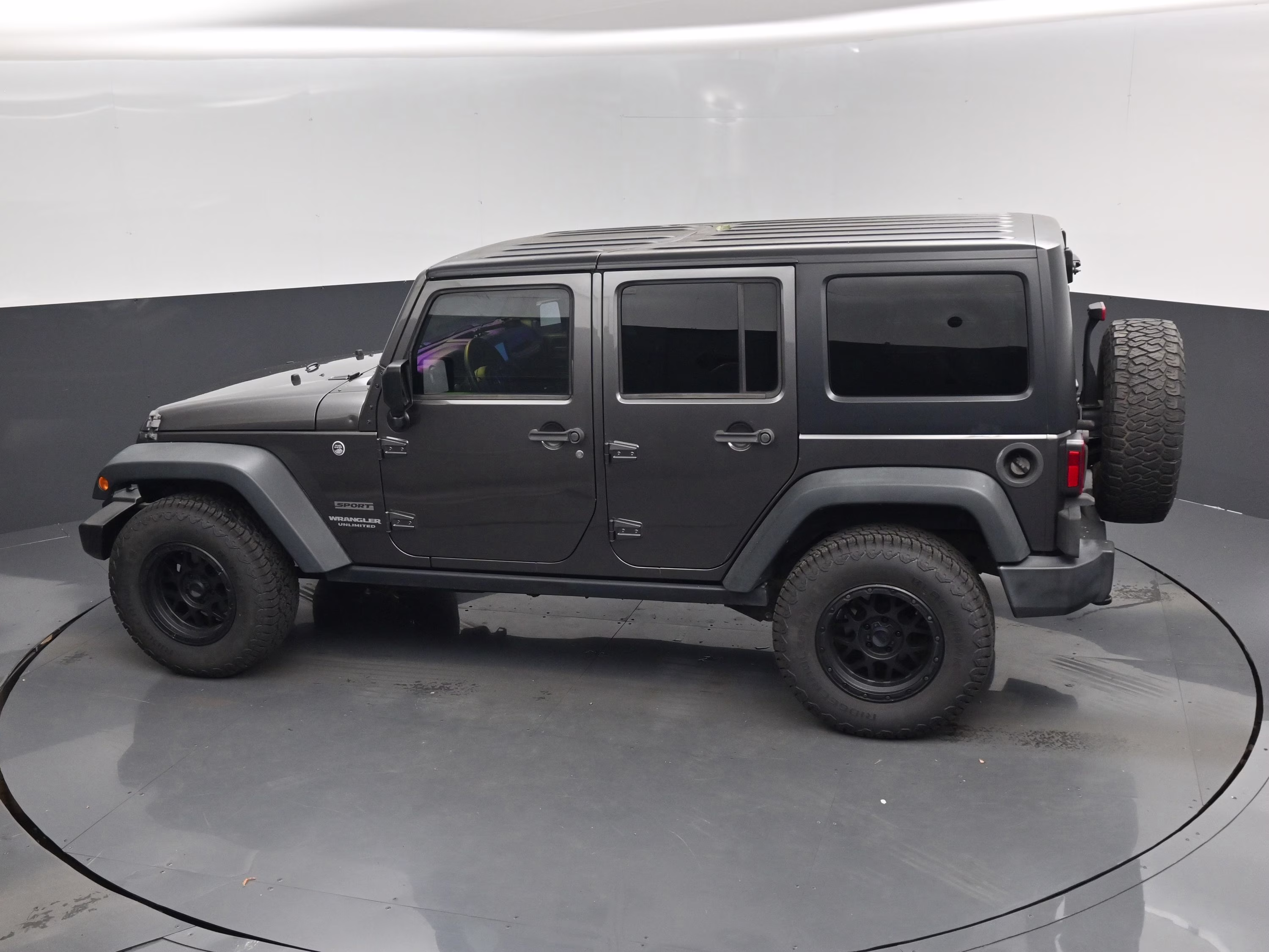 2016 Granite Crystal Metallic Clearcoat Jeep Wrangler Unlimited Sport 4X4 SUV