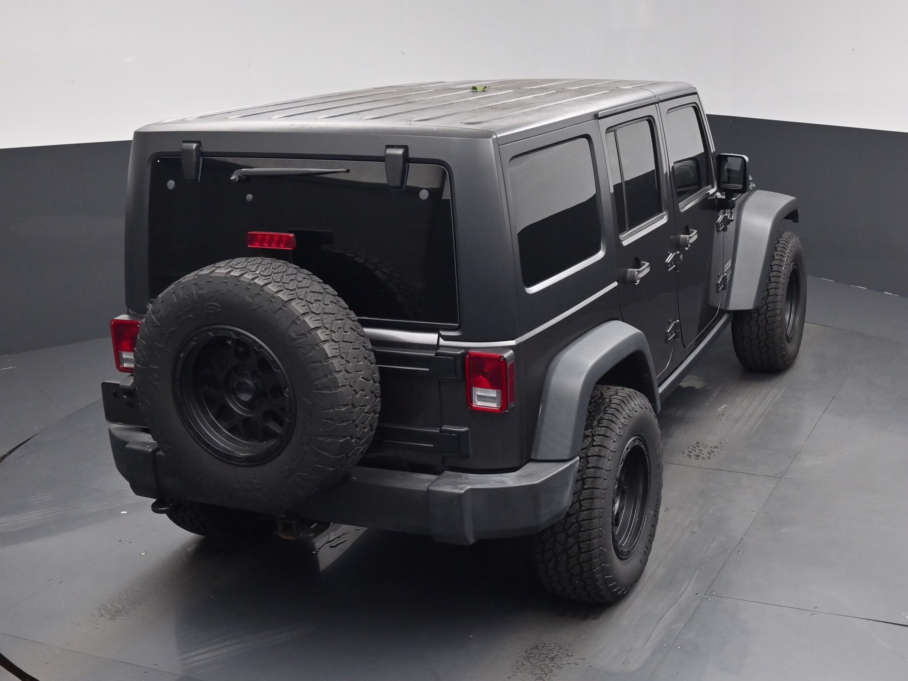 2016 Granite Crystal Metallic Clearcoat Jeep Wrangler Unlimited Sport 4X4 SUV