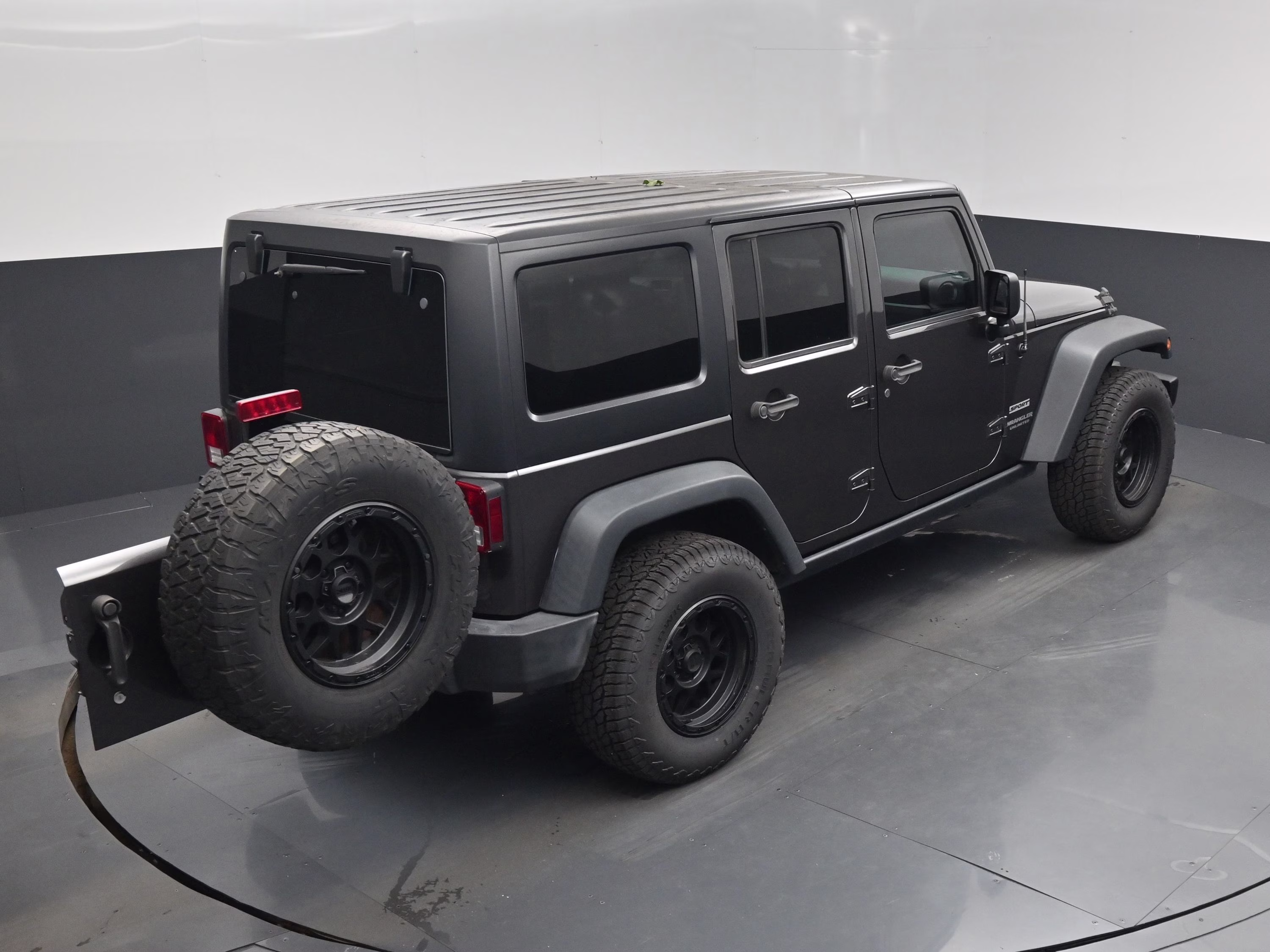 2016 Granite Crystal Metallic Clearcoat Jeep Wrangler Unlimited Sport 4X4 SUV