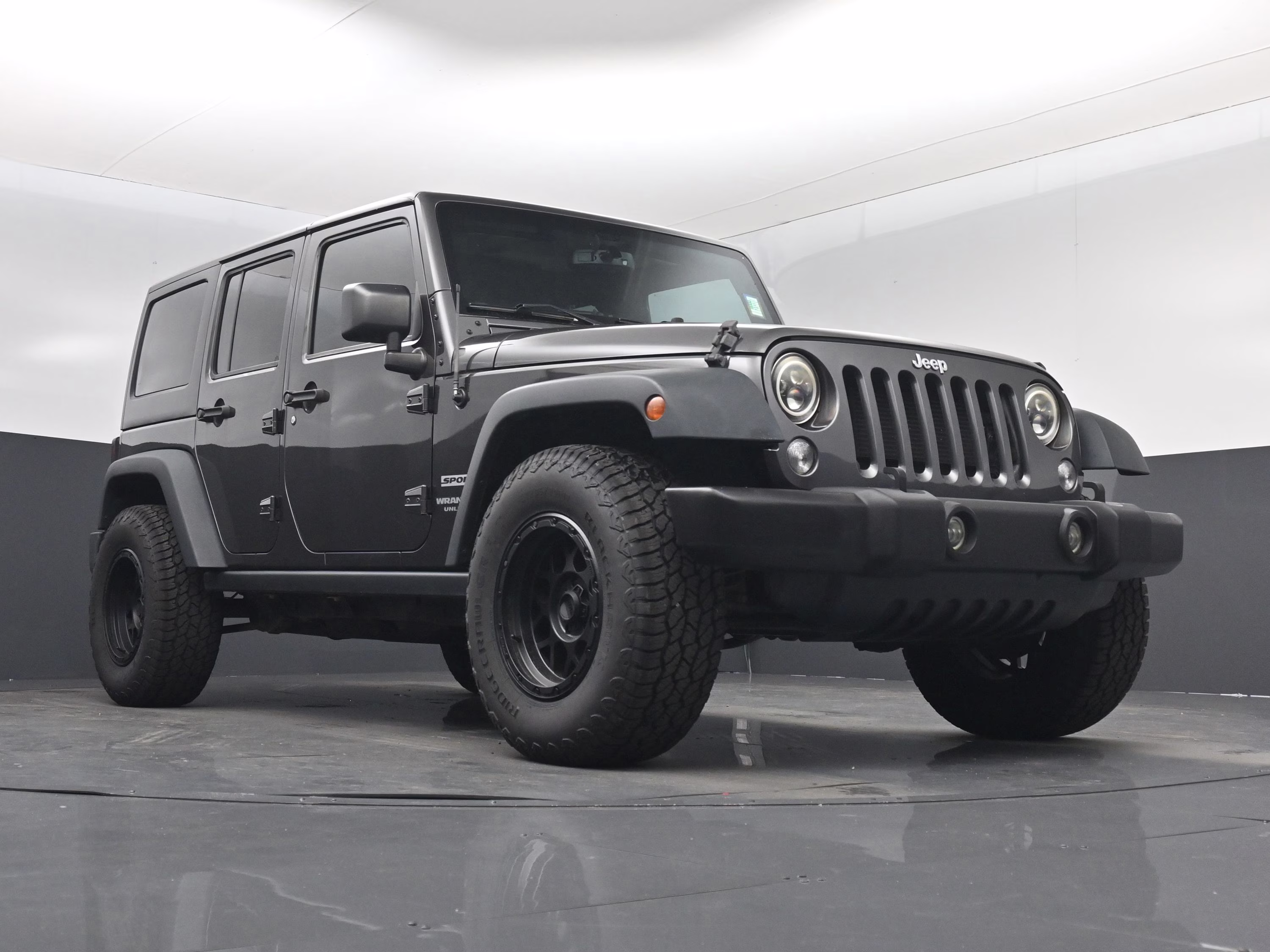 2016 Granite Crystal Metallic Clearcoat Jeep Wrangler Unlimited Sport 4X4 SUV