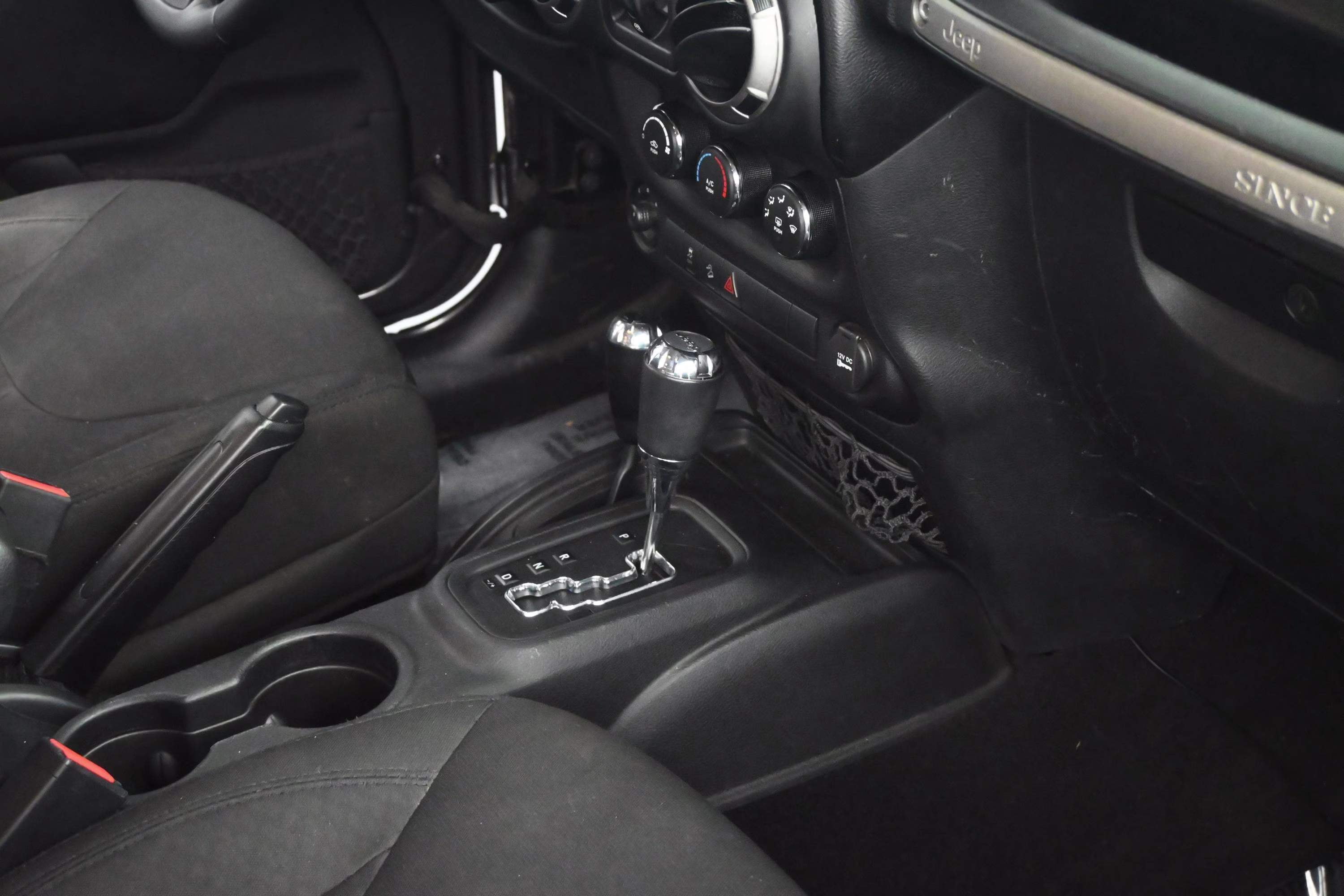 2016 Granite Crystal Metallic Clearcoat Jeep Wrangler Unlimited Sport 4X4 SUV