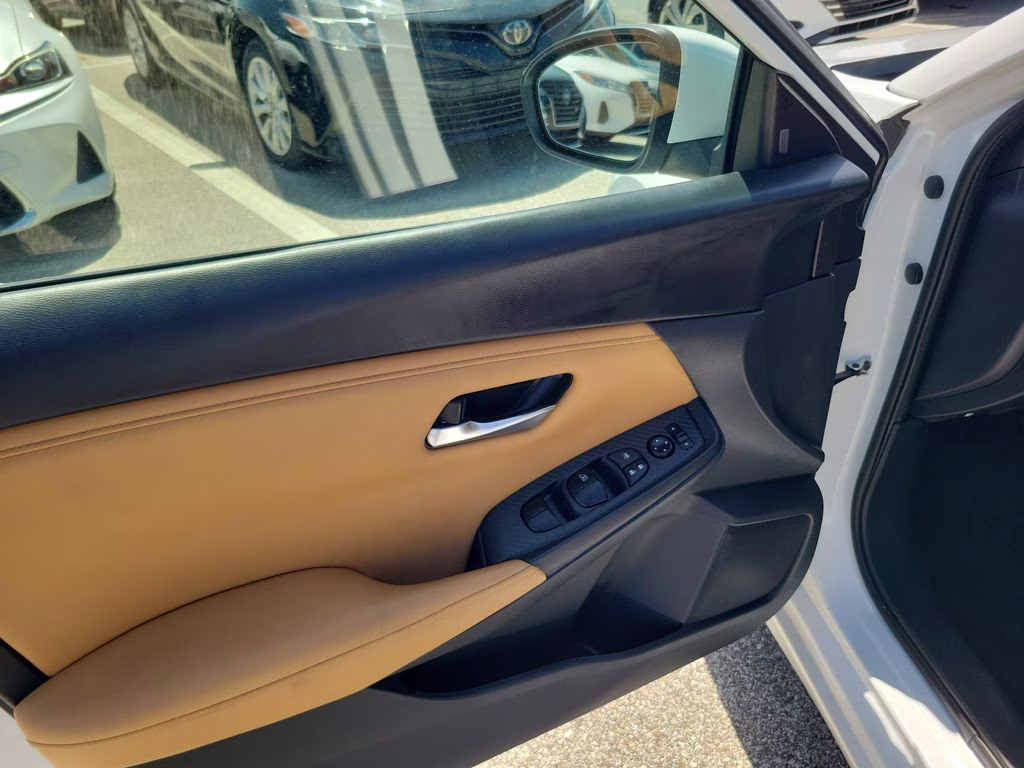2023 Aspen White Tricoat Nissan Sentra SV FWD Sedan