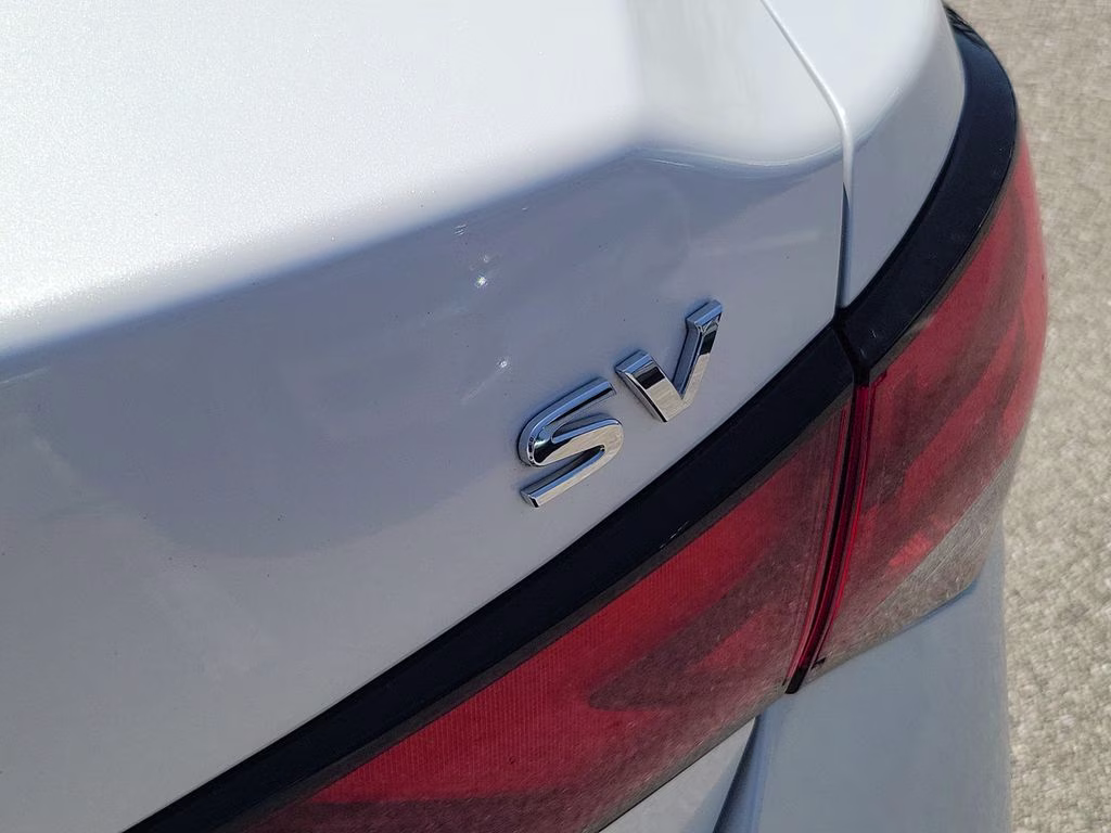 2023 Aspen White Tricoat Nissan Sentra SV FWD Sedan