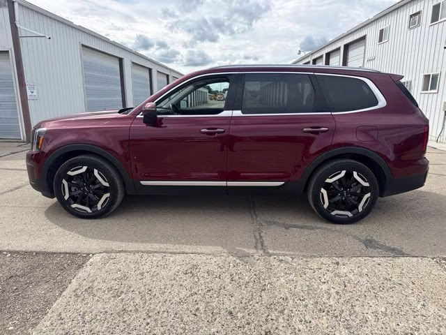2024 Red Kia Telluride S FWD SUV
