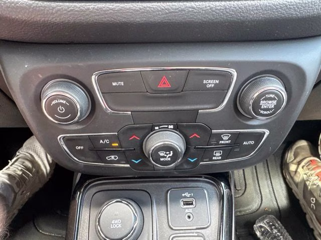 2020 Sting-Gray Clearcoat Jeep Compass Limited 4X4 SUV
