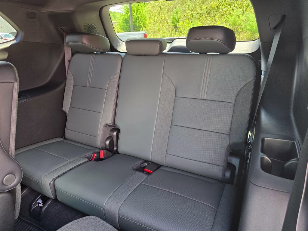 2026 Sterling Metallic GMC Acadia AT4 AWD SUV