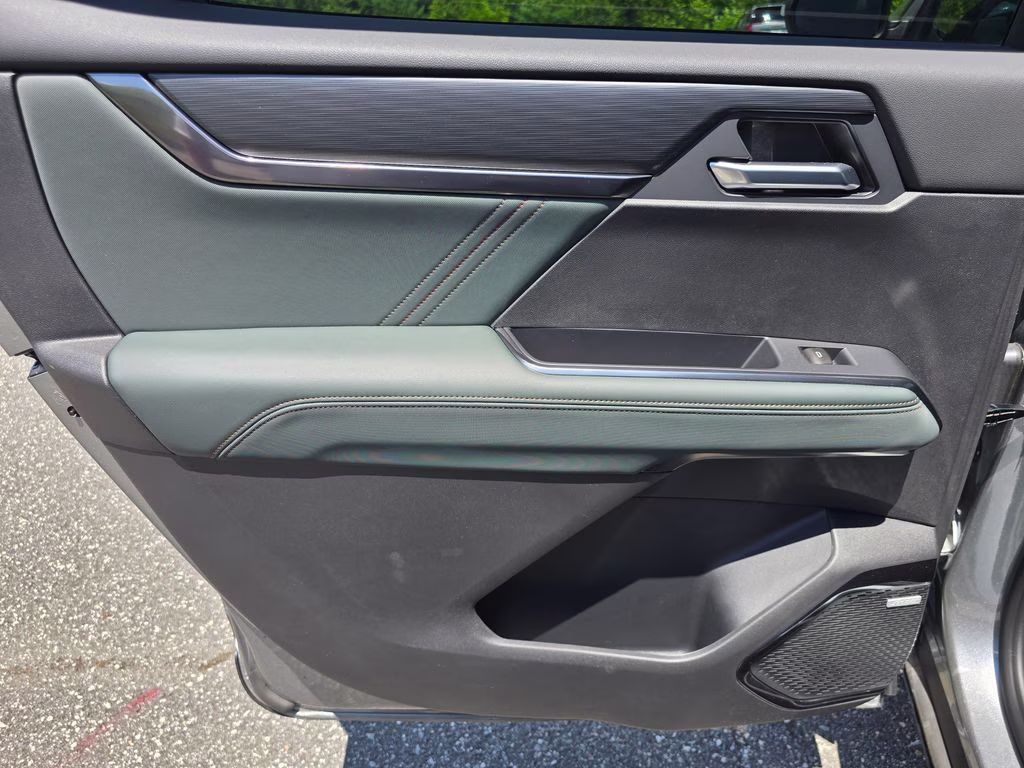 2026 Sterling Metallic GMC Acadia AT4 AWD SUV