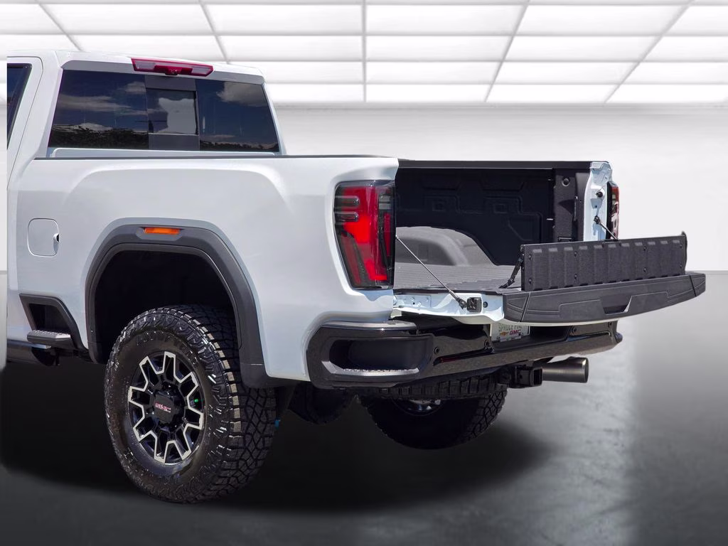 2026 Summit White GMC Sierra 2500HD AT4X 4X4 Truck
