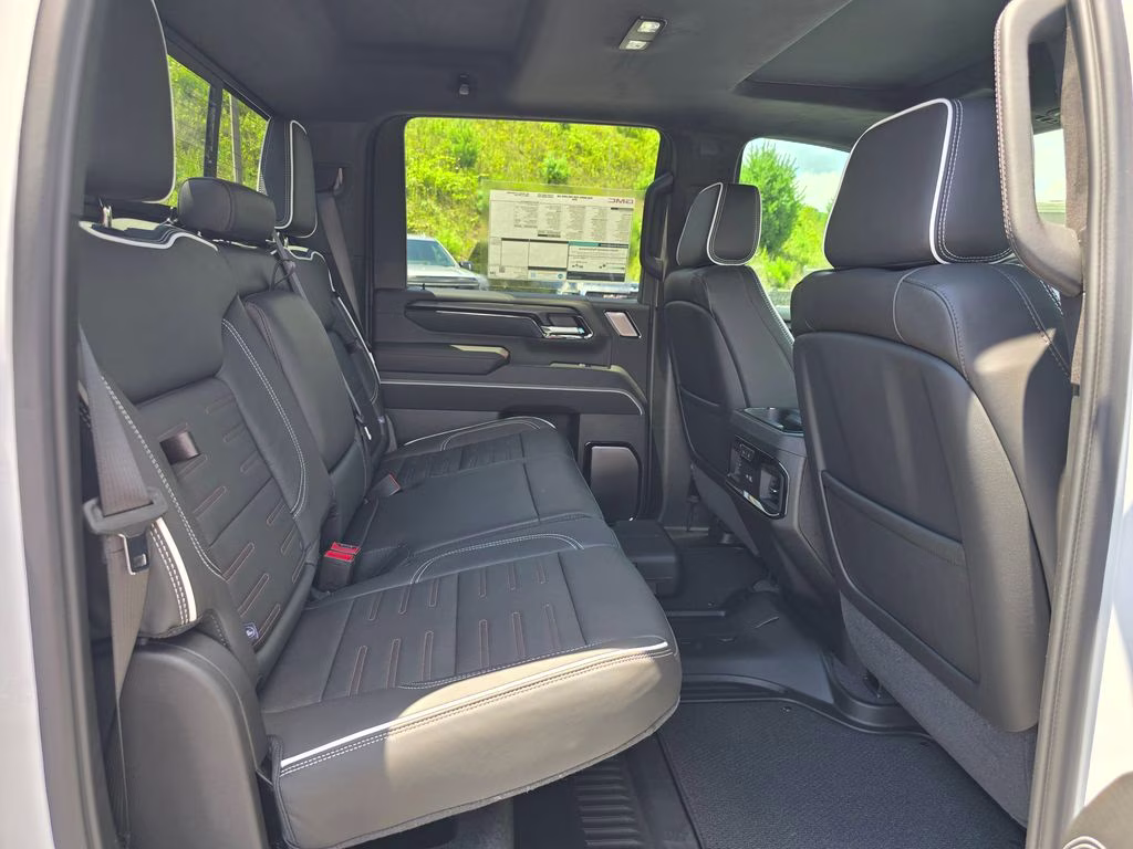 2026 Summit White GMC Sierra 2500HD AT4X 4X4 Truck