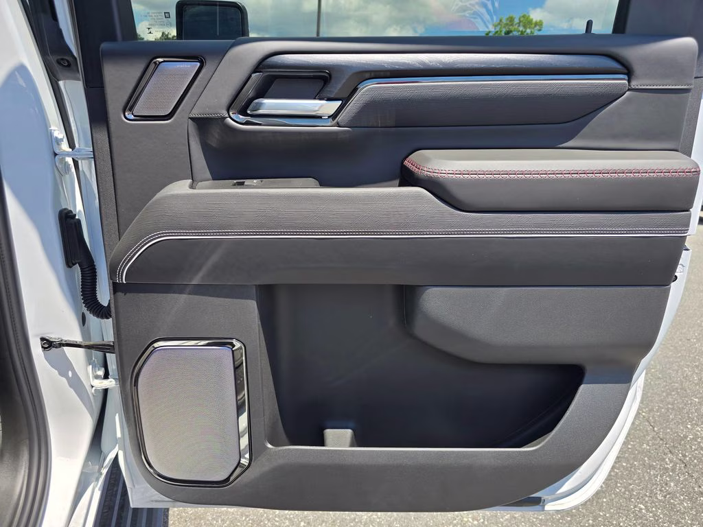 2026 Summit White GMC Sierra 2500HD AT4X 4X4 Truck