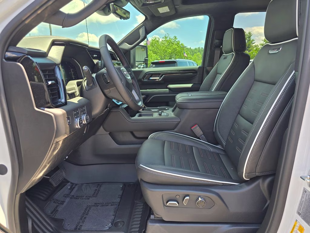 2026 Summit White GMC Sierra 2500HD AT4X 4X4 Truck