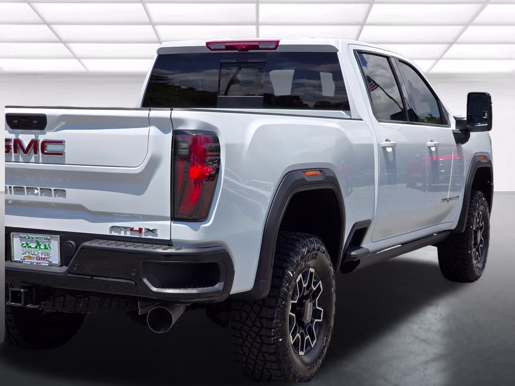 2026 Summit White GMC Sierra 2500HD AT4X 4X4 Truck
