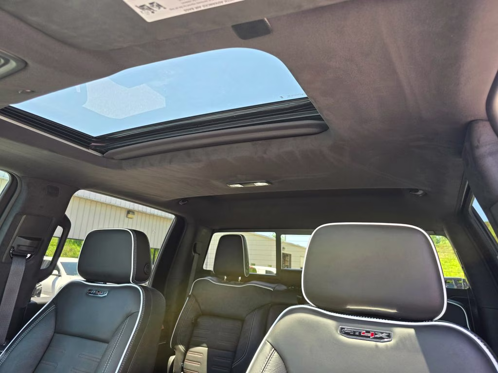 2026 Summit White GMC Sierra 2500HD AT4X 4X4 Truck
