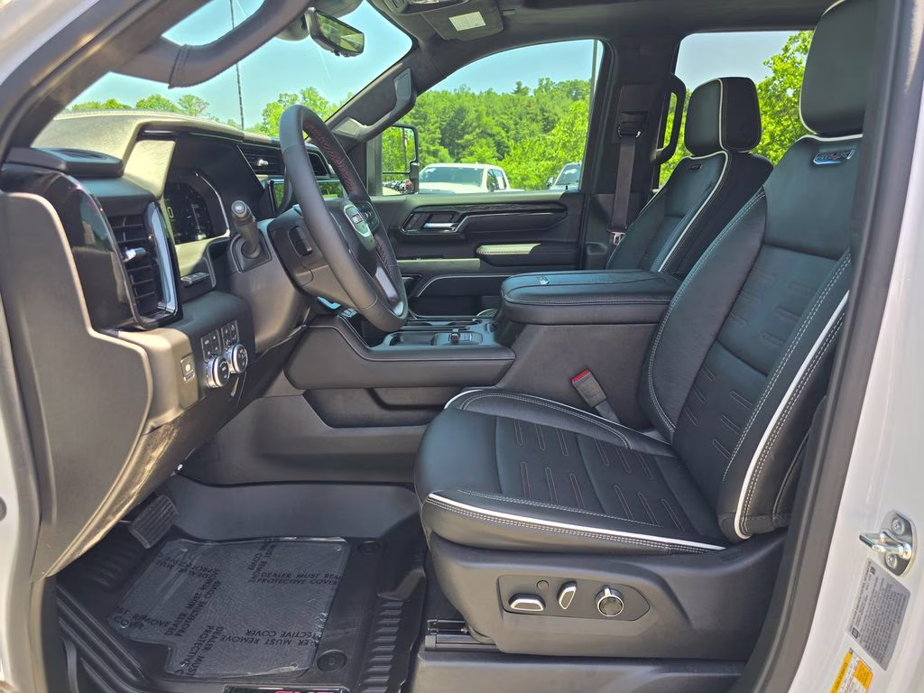 2026 Summit White GMC Sierra 2500HD AT4X 4X4 Truck